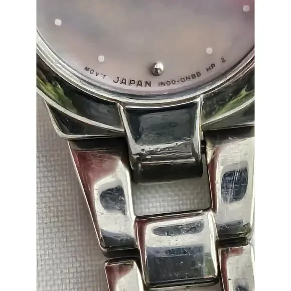 Rare Lady's Seiko Rose 1N00-0GN0 Diamond Dial Quartz Watch New Battery Runs Mint - Picture 11 of 11